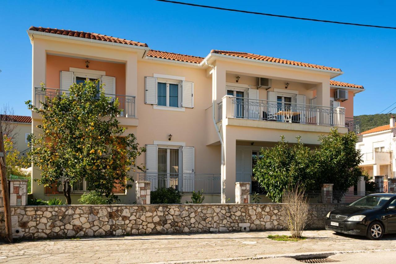 John's Apartment Karavomylos